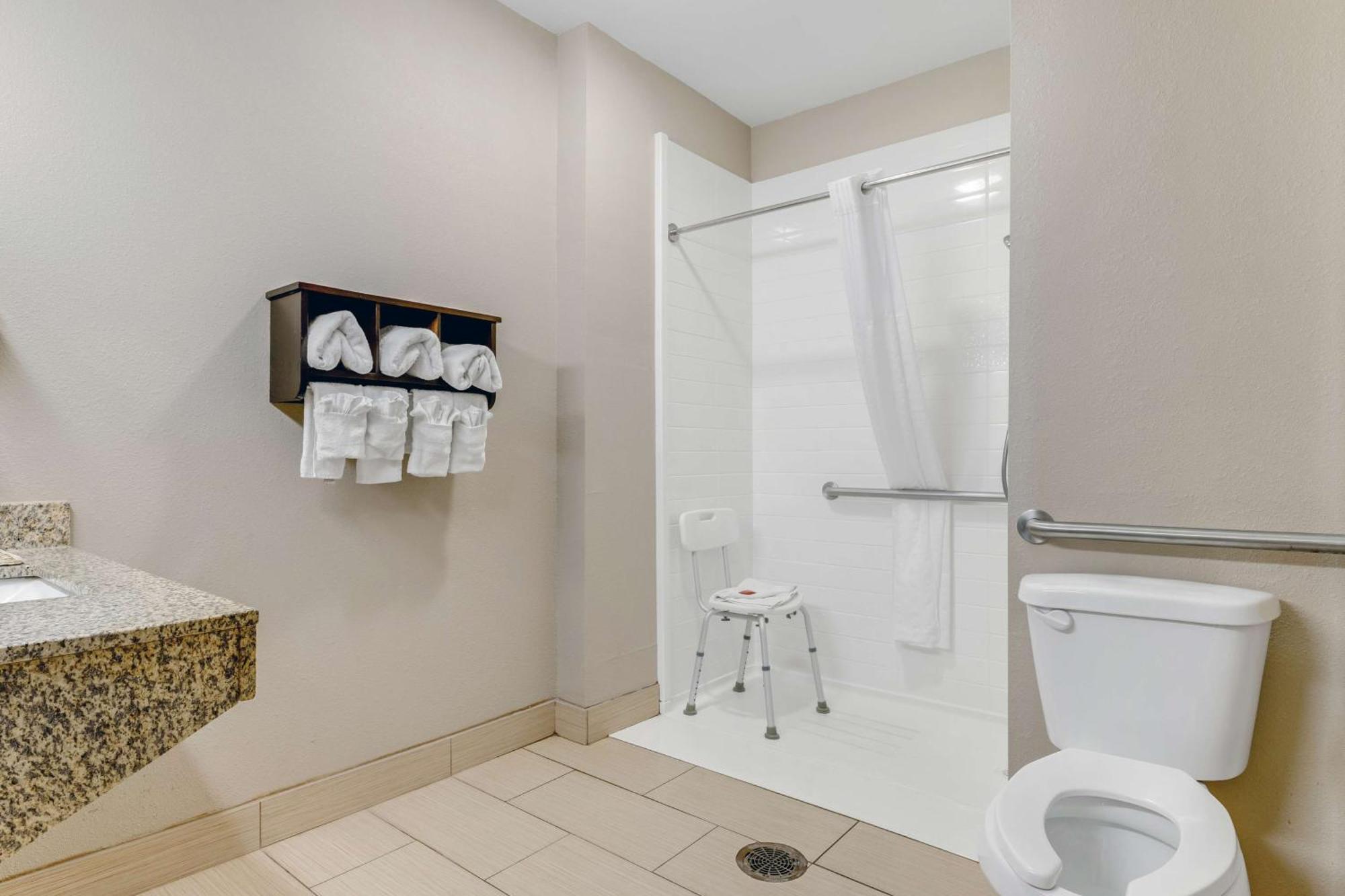 Surestay Plus Hotel By Best Western Owasso Tulsa North Bagian luar foto