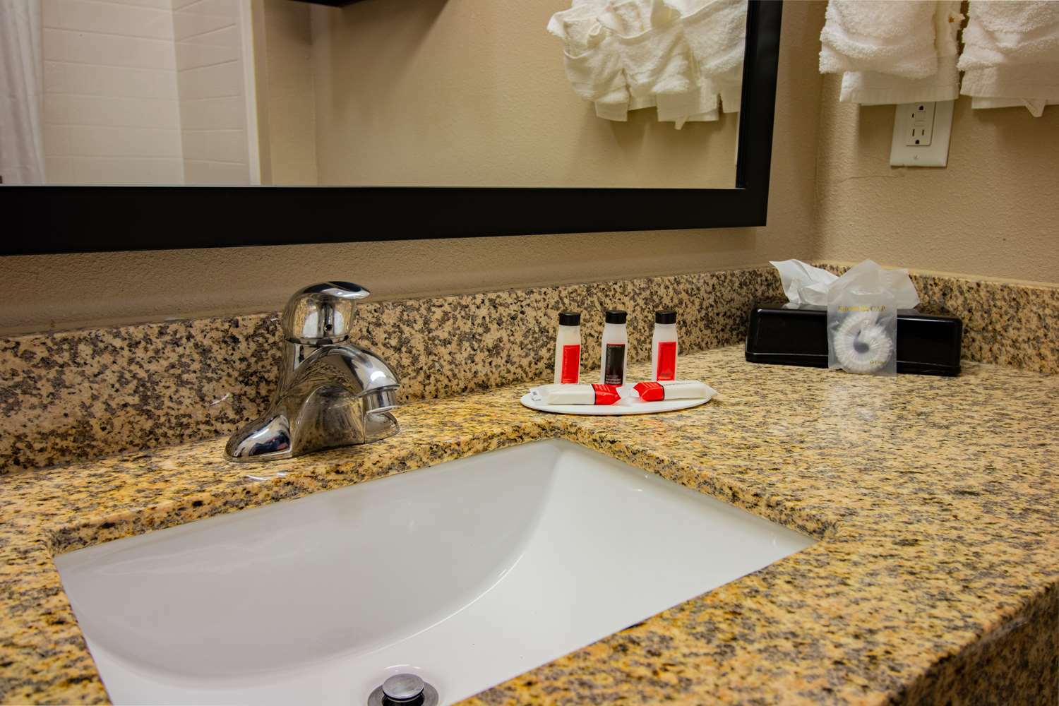 Surestay Plus Hotel By Best Western Owasso Tulsa North Ruang foto